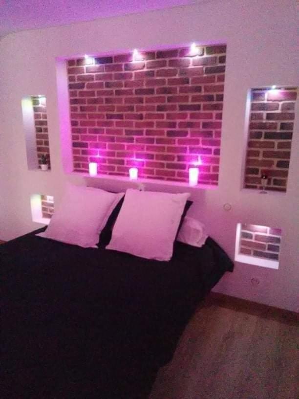 Magnifique Loft Avec Jacuzzi Et Sauna Privatif Ferriere-la-Grande Екстер'єр фото