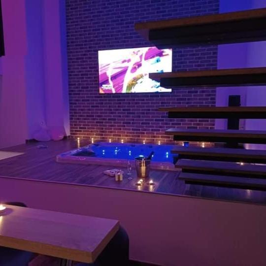 Magnifique Loft Avec Jacuzzi Et Sauna Privatif Ferriere-la-Grande Екстер'єр фото